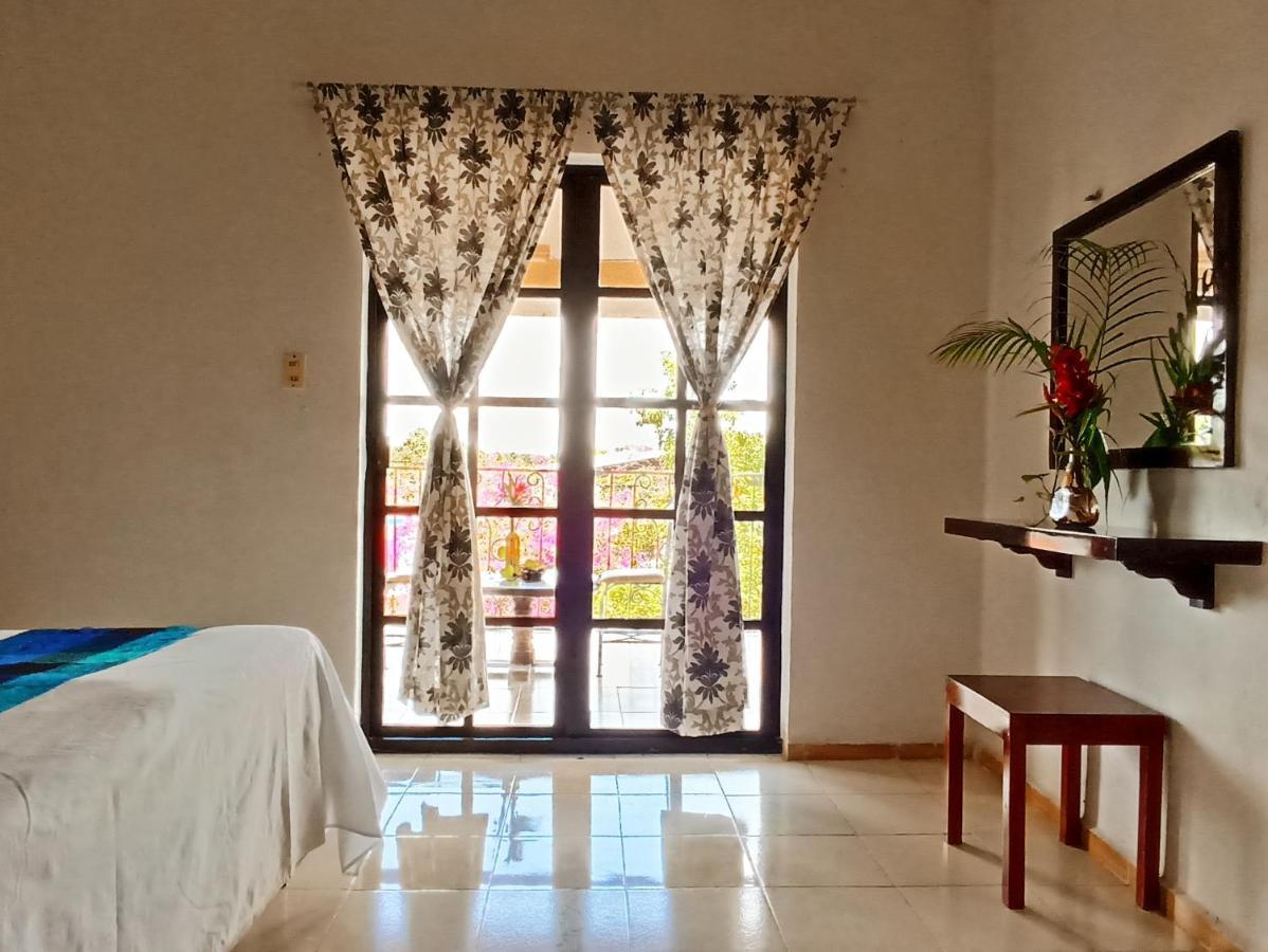 Casa De Los Pajaros - B&B Valladolid  Kültér fotó